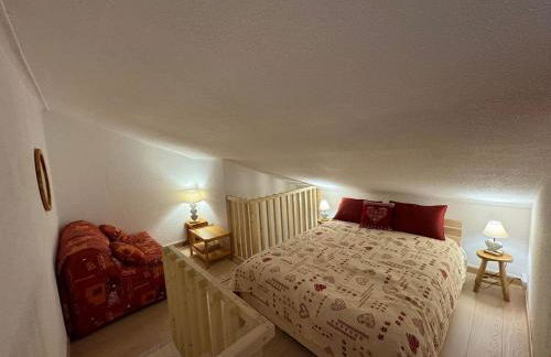 Appartement rénové avec balcon proche du centre - FR-1-692-13 - Photo 8