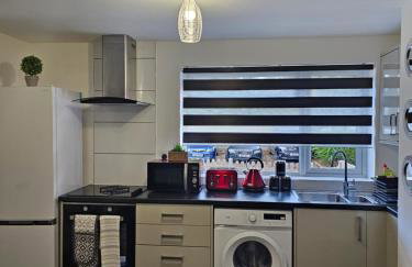 Luxury one bedroom maisonette with extra connected bedroom in Stevenage centre - Foto 6