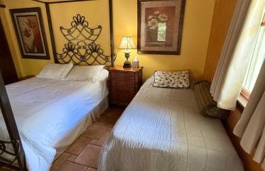 The Jensen Inn & Flowertown Bed and Breakfast - Foto 32