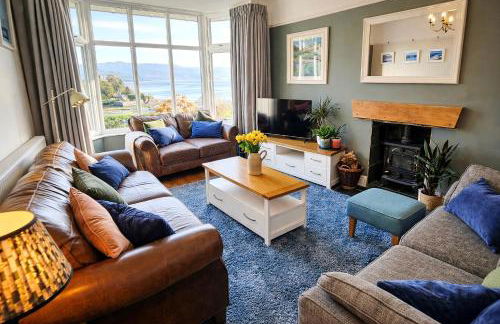 Bryn Gwyn, Sleeps 8, Sea Views, Borth y Gest - Photo 1