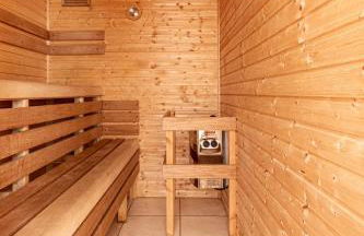 Sea views, Cornwall, Portreath, hot tub, sauna - Photo 37