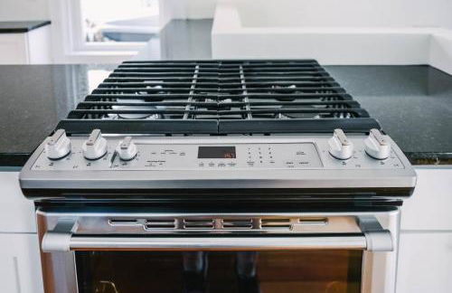 A Peaceful Oasis on Munjoy Hill - 3BR Cottage & Parking - Foto 28