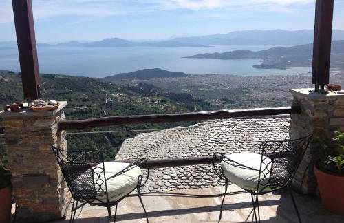 Μακρινίτσα Αλώνια - Foto 1