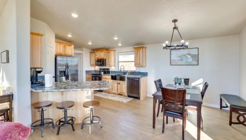 Peaceful Deary Vacation Rental with Deck and Views! - Foto 2