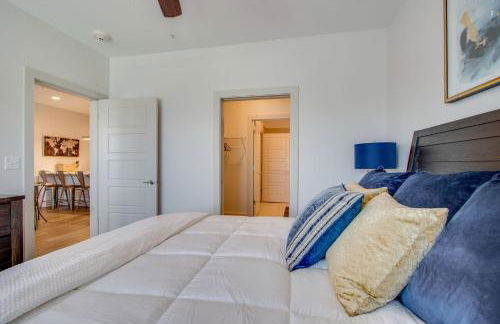 New East Nash - King Bed Short Drive to Dwntwn - Foto 16