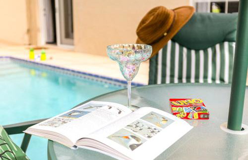 Salty Tide Getaway - Nightlife, Pool, Play, Beach - Foto 6