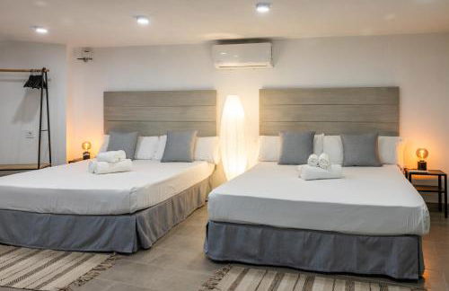 La Casa de Playa - piscina y jacuzzi a 50m del mar - Foto 52