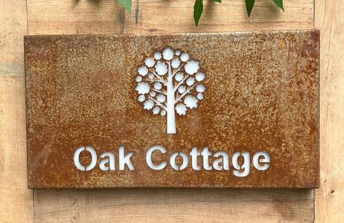Oak Cottage - Photo 3