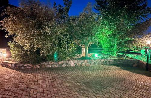 Blessings Chalet στον Παλαιό Άγιο Αθανάσιο με Τζάκι, Barbeque, μεγάλη αυλή και υπέροχη θέα - Foto 66