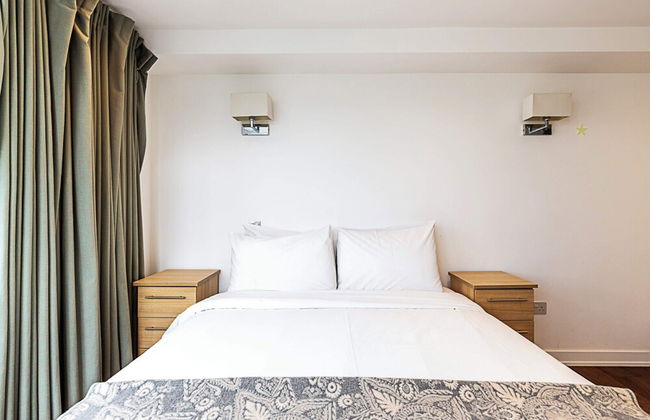 Modern Haven With Terrace View & Urban Charm - Foto 4