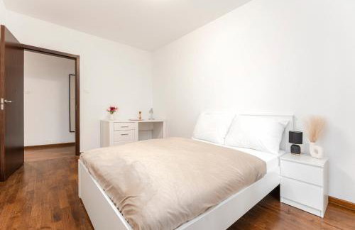 Apartament przy Arkadia 2 Sypialnie Balkon Widok 8 Pietro Metro Gdanska Garaz - Foto 10