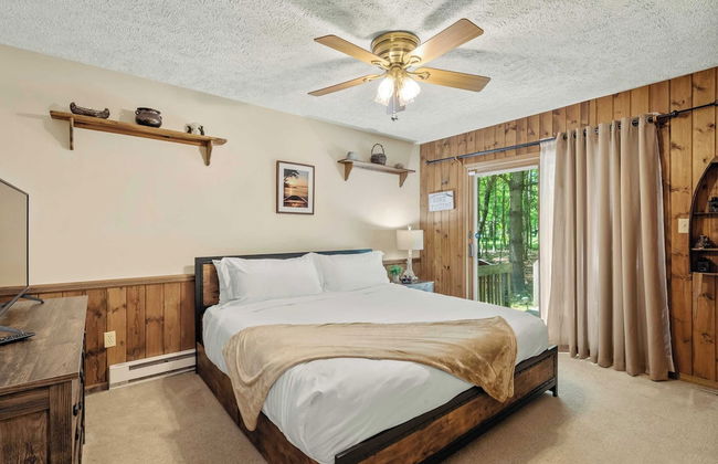 Shady Pines by Avantstay Enclosed Porch, Game Rooms, & Lake/beach Access! - Foto 18