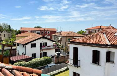 Bulldog Venice Apartment - Photo 18