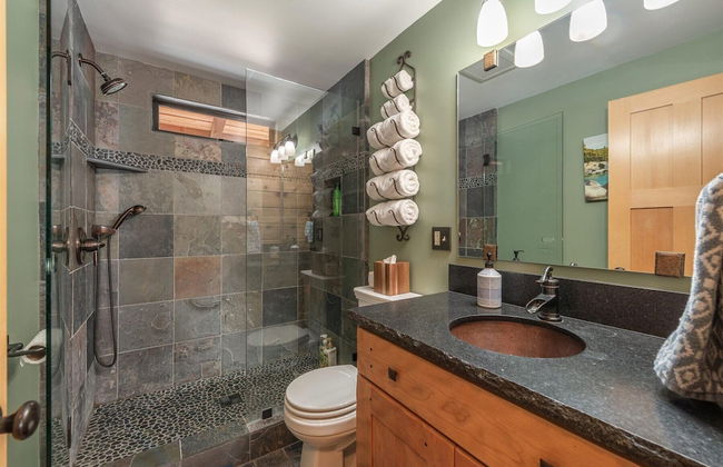 Cozy Pet Friendly Cabin in Lake Tahoe by Sierra Getaways - Foto 14