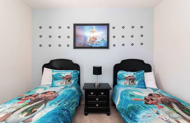 Moana's Hut Miles From World's Best Theme Parks! - Foto 3