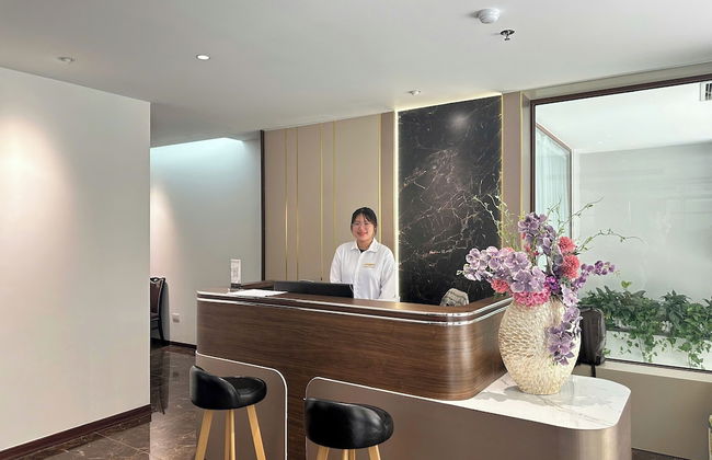 Luxe Paradise Hotel Nguyen Khac Hieu - Photo 2