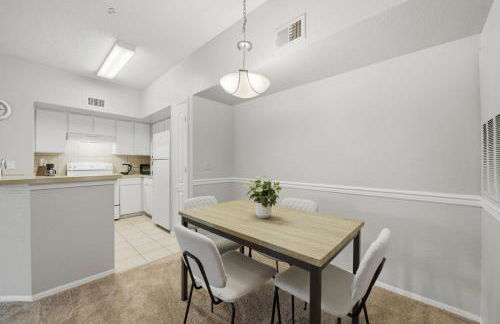 Spacious 2BR with Open Layout - Foto 12