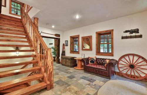 Spacious Vermont Mountain Retreat - 4BR,4BA - Near Skiing & Hiking - Perfect for Groups - Foto 11