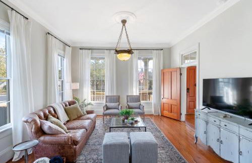 Historic 1871 Coastal Breeze with Heated Pool - Restoring Galveston - Photo 5