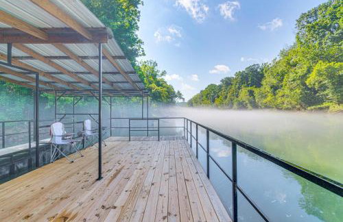 Riverfront Retreat with Fire Pit and Deck - Foto 40