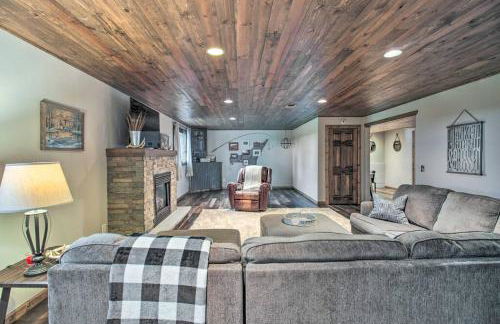 Modern Home on Mille Lacs Lake! Amazing yard and game-room! - Foto 54