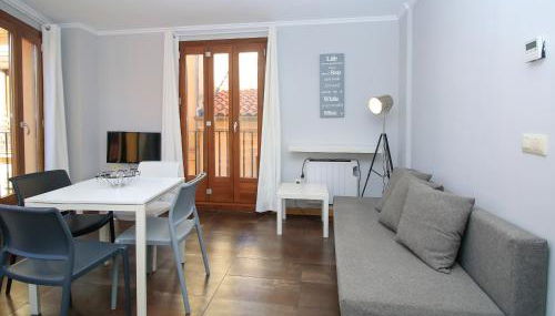 BET Apartments - Tramontana Apartments - Photo 4