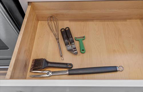 Spacious Downtown Indy Home Perfect for Groups - Photo 27