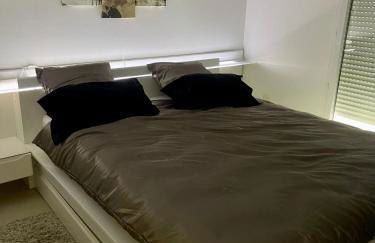 apartment with Garden - Foto 11