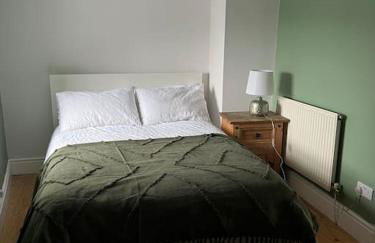 Apothecary Hall - Snowdonia - Photo 25