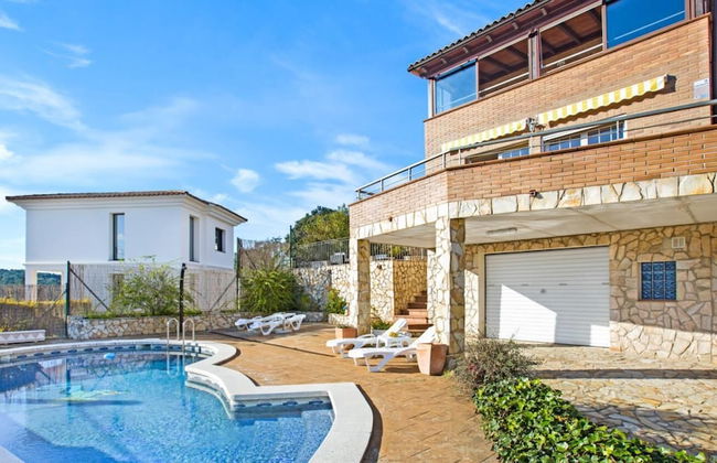 Sotet in Vidreres With 4 Bedrooms and 2 Bathrooms - Photo 26