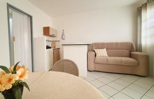 Essencial Flat II - Com Garagem - No Centro - Climatizado - Em condomínio, com portaria 24h - Foto 2