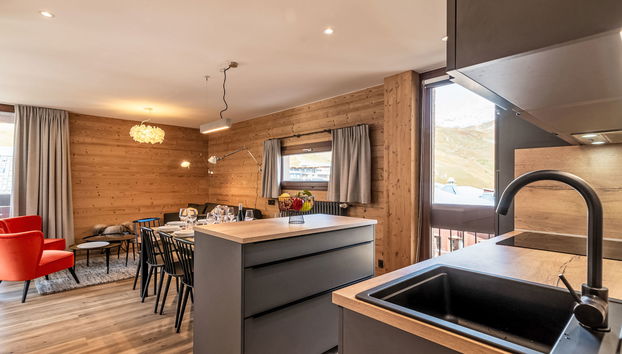 Kitchen / Dining Room