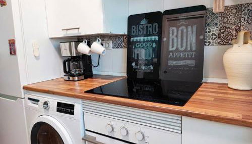 Bright and quiet studio in Málaga - Photo 5, stove