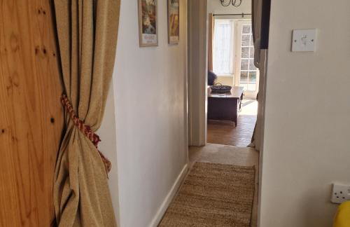 The Old Dairy, comfy 1 bedroom apartment with lounge,bathroom and kitchenette near town, pubs and walks - Photo 11