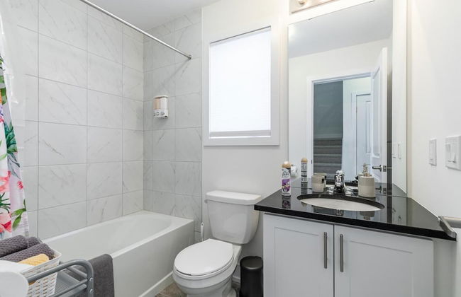 4BR 3BA Townhouse on Lake Ontario Free Parking Gym - Foto 68