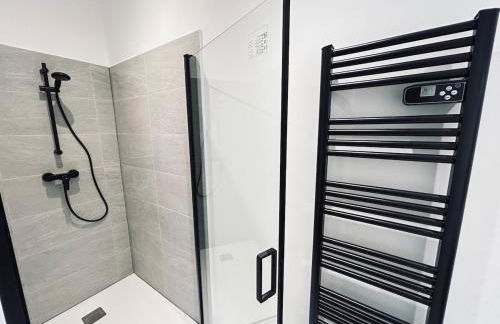 1 Vasnier F1 avec terrasse proche caves et science po - Foto 13