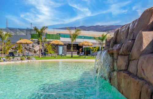 Apartamento de Lujo con Jacuzzi Privado, Piscina y Vistas al Mar - Foto 72