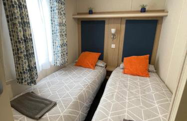 Boggy Creek - lodge with hot tub - Photo 18