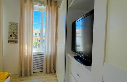 LUNA SUL PORTO Seaview Apartment - Bright and Spacious Flat in Central Nettuno, Steps from the Marina, Beaches, and Train Station - Photo 17