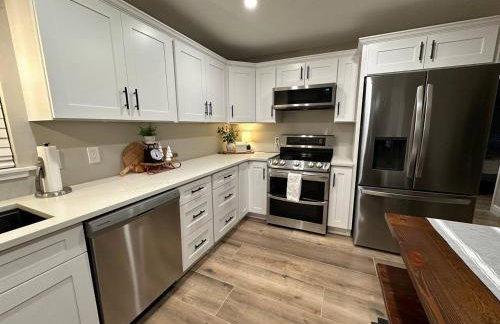 The Country Club Cottage NEW! Space Coast Entire Home! Plenty of Parking! - Foto 14