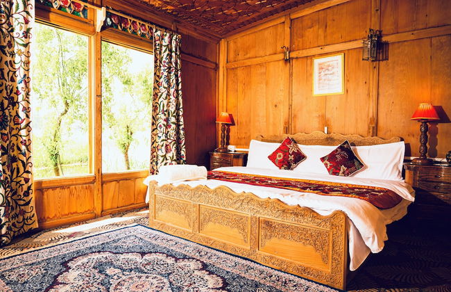 Golden Flower Heritage Houseboat - Foto 9