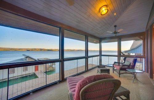 Luxurious Lakefront Paradise in Scottsboro with Dock - Foto 6