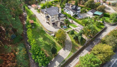 Majestic Manor in Valença with private pool - Photo 5