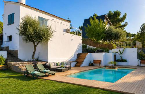 Paradise Silvia, Detached villa with private pool near Sitges - Foto 2