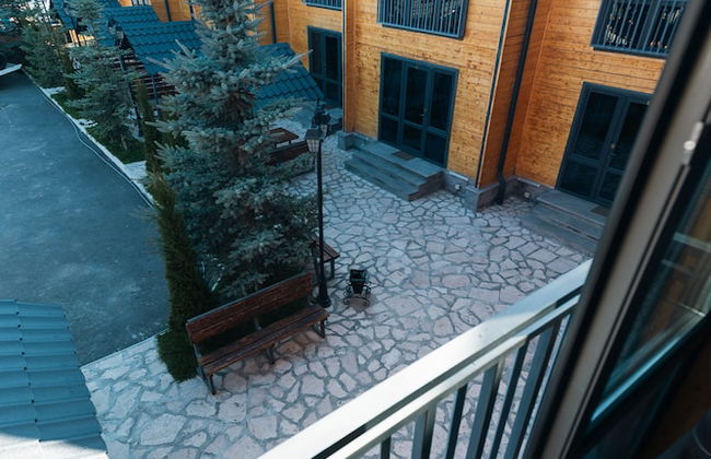 Everest Rest House - Photo 19