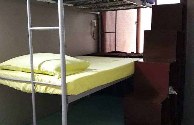 MINIMALIST Studio Apartment - Photo 3