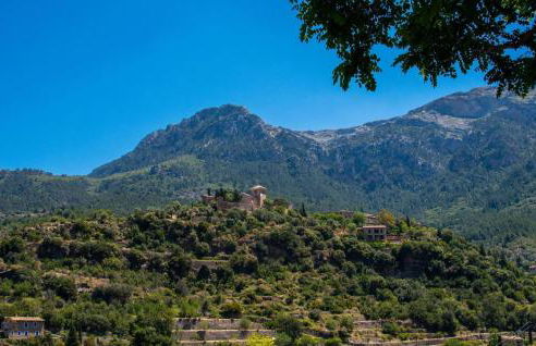 Beautiful Home In Deia With Private Swimming Pool, Can Be Inside Or Outside - Foto 45