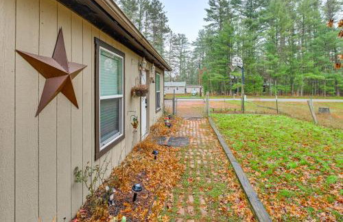 1 Mi to Lake Arbutus Pet-Friendly Home, Fire Pit - Foto 21