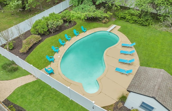 Cozy Family Home Fireplace and Backyard Playset - Photo 37