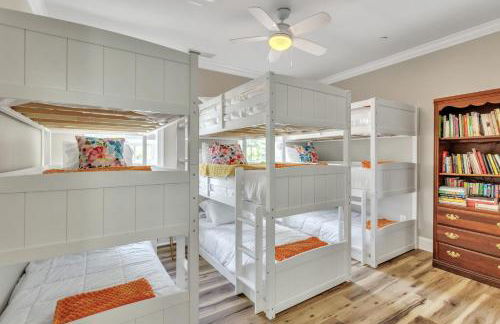 Heated Pool l Indoor Jacuzzi Tubs I Arcade l Outdoor Hot Tub - Foto 17